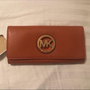 NWT Michael Kors Wallet